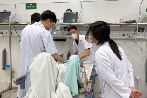 Dịp nghỉ lễ, các bệnh viện khám, cấp cứu cho 968.689 lượt người bệnh