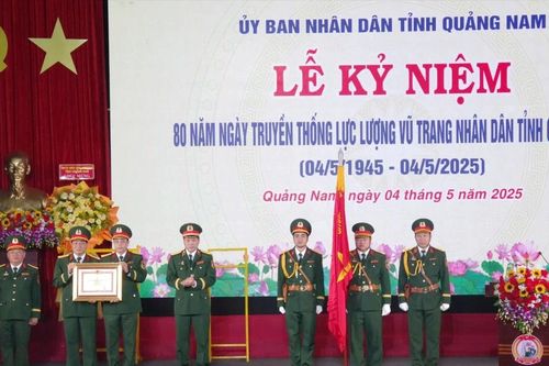 Bộ Chỉ huy Quân sự tỉnh Quảng Nam đón nhận Huân chương Quân công hạng nhất