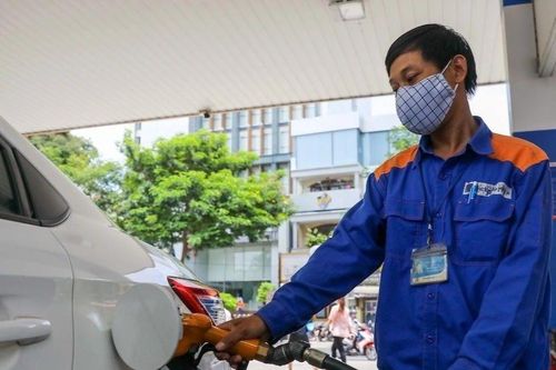 Giá xăng có thể giảm trong ngày đi làm đầu tiên sau nghỉ lễ