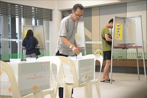 Đảng cầm quyền thắng áp đảo trong cuộc tổng tuyển cử tại Singapore