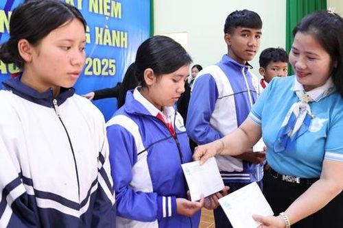 Lâm Đồng: Phụ nữ xã Đưng K'Nớ chung tay đẩy lùi lạc hậu