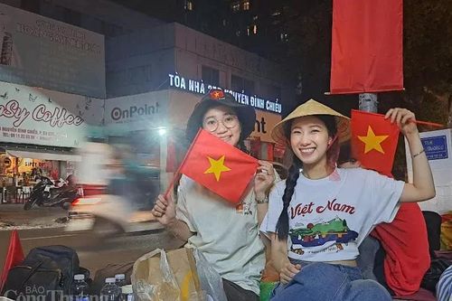 Hậu 'concert quốc gia': Khi giới trẻ yêu nước bằng cách riêng