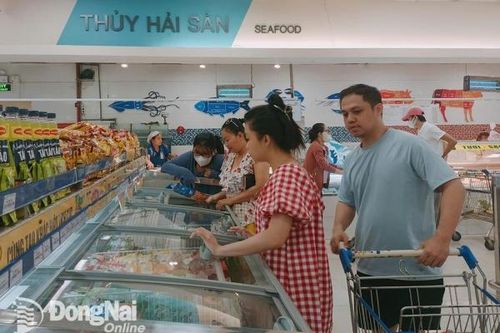 Lượng khách mua sắm dịp nghỉ lễ 30-4 và 1-5 tại Đồng Nai tăng hơn 20%