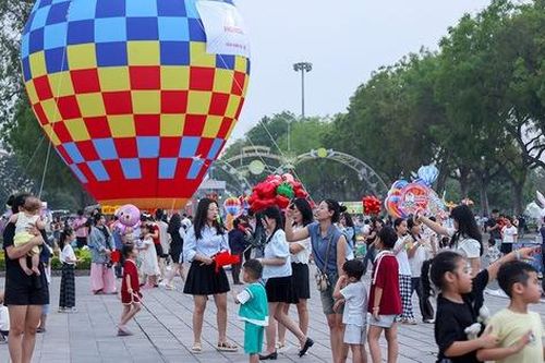Vĩnh Phúc đón hơn 150 nghìn lượt khách, doanh thu trên 75 tỷ trong dịp nghỉ lễ