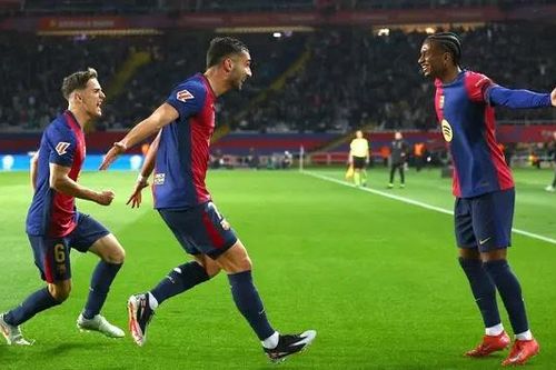Barcelona tạo khoảng cách an toàn với Real Madrid