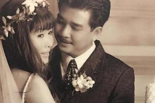 Nữ diễn viên đổi đời nhờ 'Mưa bụi', tuổi U60 có cuộc sống viên mãn bên chồng là tài tử điện ảnh thập niên 1990