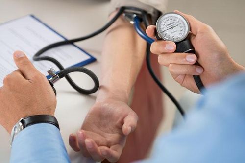 Các biện pháp kiểm soát nguy cơ tăng huyết áp mùa hè