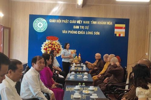 Mặt trận tỉnh Khánh Hòa thăm, chúc mừng các cơ sở Phật giáo nhân Đại lễ Phật đản Vesak 2025