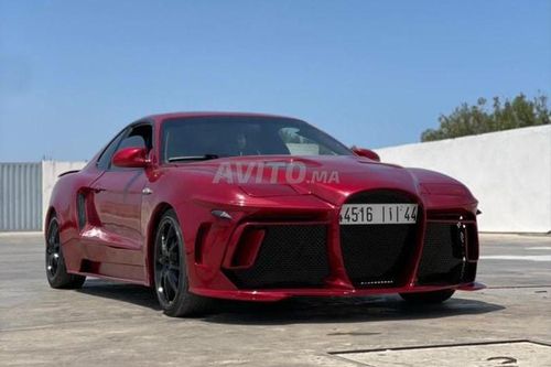 Toyota Celica 'lai' giữa Bugatti La Voiture Noire và Ford GT