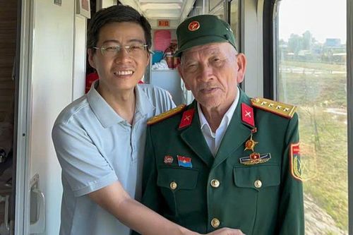 Hành khách kể chuyện gặp cựu binh Trần Văn Thanh trên tàu Thống Nhất