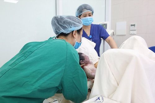 Vai trò quan trọng của người hộ sinh trong thiên tai, thảm họa