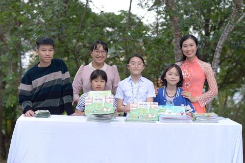 Khi trẻ là tác giả