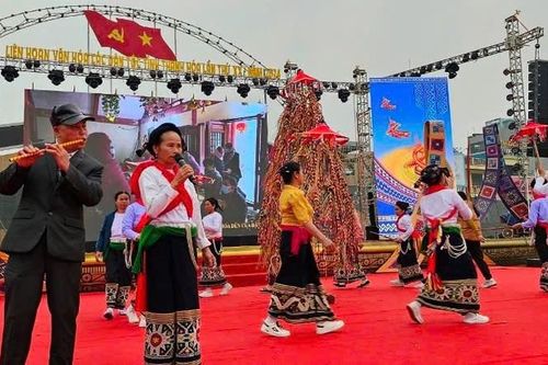Người Thái ở Yên Nhân giữ hồn khặp giữa đại ngàn