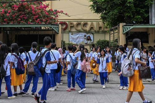 Philippines 'báo động đỏ' vì tình trạng mù chữ chức năng