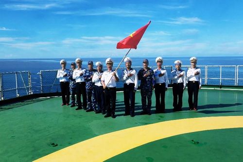 Khắc họa trang sử hào hùng của Hải quân nhân dân Việt Nam