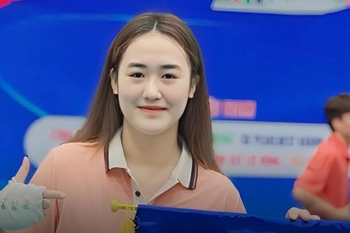 Vượt khó sau tai nạn, nữ VĐV Việt Nam gây sốt ở giải bóng chuyền quốc gia khi giúp đội nhà chiến thắng