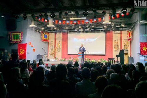 Kiều bào tại Pháp một lòng vì Tổ quốc