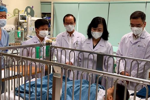 Vụ bé 4 tuổi bị yêu cầu đóng viện phí trước khi cấp cứu: Sở Y tế Nam Định mời công an vào cuộc