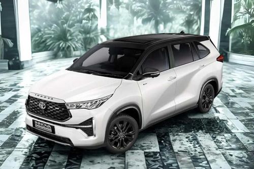 Toyota Innova Exclusive Edition - MPV 'uống xăng' chỉ 4,3 lít/100km