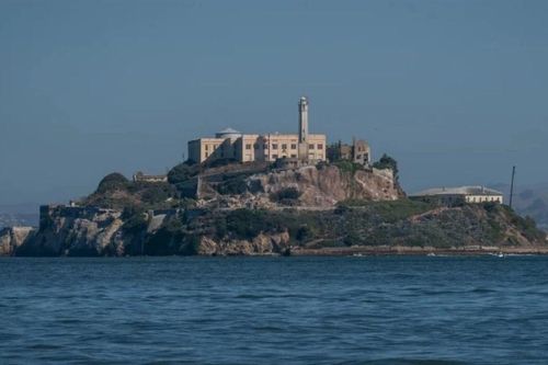 Tổng thống Mỹ Donald Trump ra lệnh mở lại 'nhà tù khét tiếng' Alcatraz