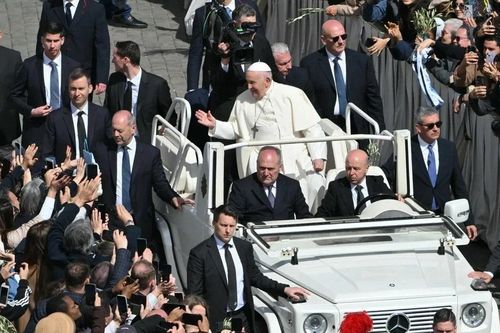 Chuyên xa của Giáo hoàng Francis trở thành phòng khám lưu động ở Gaza