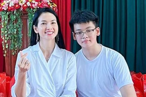 Diện mạo con trai siêu mẫu Anh Thư ở tuổi 18 gây chú ý