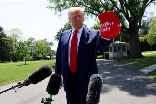 Ông Trump hé lộ tầm nhìn về tương lai và nhiệm kỳ thứ ba trong Nhà Trắng