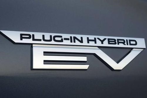Thái Lan ưu đãi thuế cho xe hybrid sạc ngoài