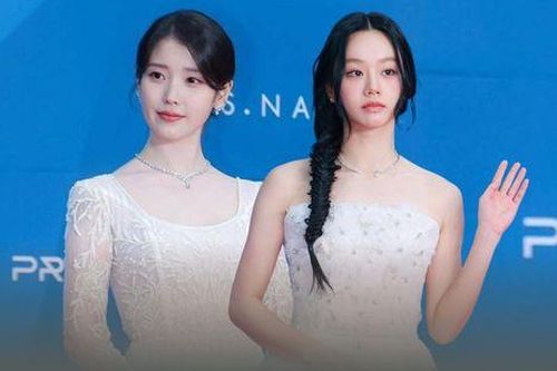 IU - Hyeri đọ sắc: Ai mới là 'nàng thơ' thảm đỏ Baeksang?