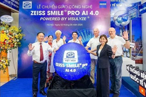 Hệ thống bệnh viện Mắt Quốc tế Việt - Nga tiên phong tiếp nhận chuyển giao công nghệ Zeiss Smile Pro AI 4.0