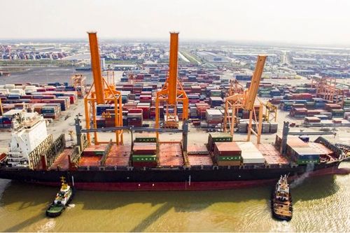 Hơn 29 triệu tấn hàng qua các cảng Hải Phòng