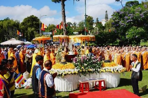 Lâm Đồng trang nghiêm kính mừng Đại lễ Phật Đản Vesak