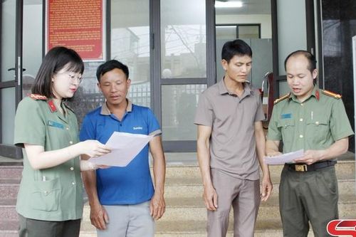 Giữ vững an ninh, trật tự trong lĩnh vực xuất nhập cảnh