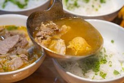 Bún bò Huế vào top 100 bữa sáng ngon nhất thế giới