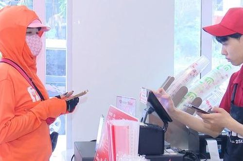 Thị trường đồ uống chuyển mình 'ngon, bổ, rẻ' theo khẩu vị giới trẻ