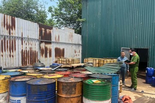 Xử lý cơ sở tái chế dầu thải, gây ô nhiễm môi trường