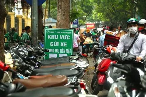 Hà Nội: Gần 490 điểm trông giữ xe không thu tiền mặt