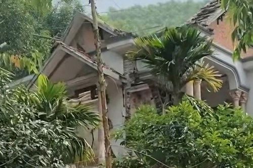 Nổ lớn trong ngôi nhà ở Thái Nguyên, 1 người tử vong, 3 người bị thương: Hiện trường nham nhở, khu vực tầng 2 đáng chú ý