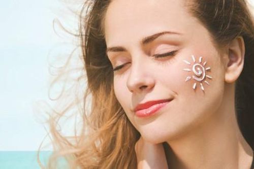 Cách bảo vệ da trong mùa hè