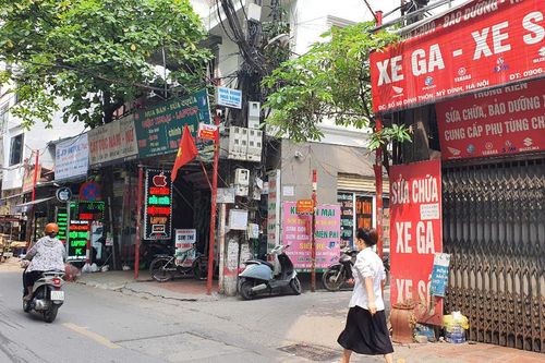 Khống chế nam thanh niên có biểu hiện bất thường, làm nhiều người bị thương