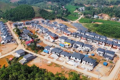 Phú Thọ: Làng tái định cư giữa núi đồi