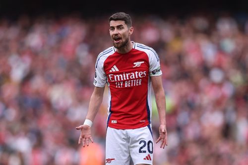 Ngôi sao thứ hai rời Arsenal dưới dạng tự do