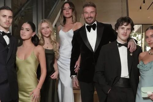 Gia đình Beckham lục đục vì một cô gái
