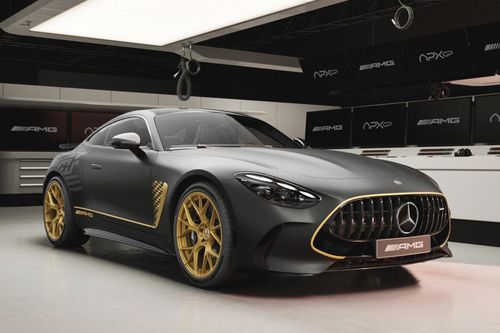 Cận cảnh Mercedes-AMG GT 63 APXGT Edition trong phim F1 của Brad Pitt