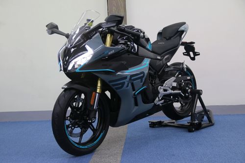 Chi tiết CFMoto 450SR S - sportbike đối đầu Honda CBR500R