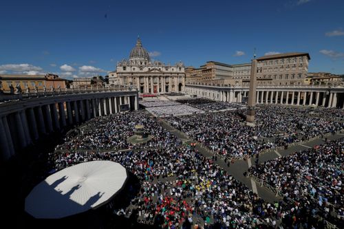 Vatican cắt sóng điện thoại trong thời gian bầu tân giáo hoàng