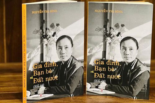 Hồi ký 'Gia đình, bạn bè và đất nước' ăn khách và bị làm giả