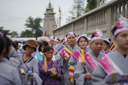 Đại lễ Vesak 2025: Giới thiệu du lịch tâm linh Việt đến du khách