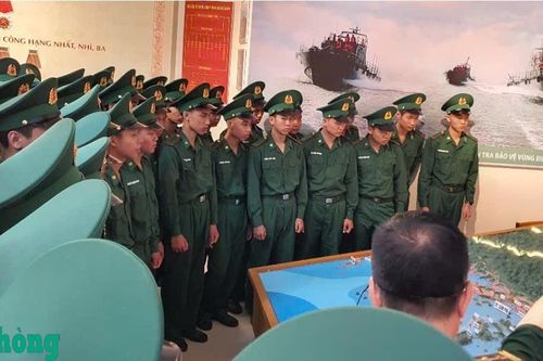 Tích cực đổi mới, nâng cao công tác giáo dục chính trị phù hợp với tình hình mới