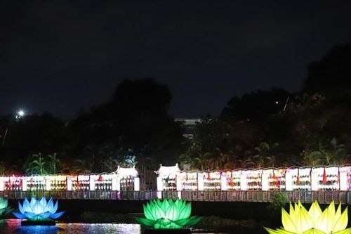 3.000 chiếc đèn lồng, 7 tòa sen dọc kênh Nhiêu Lộc mừng Đại lễ Vesak Liên Hợp Quốc